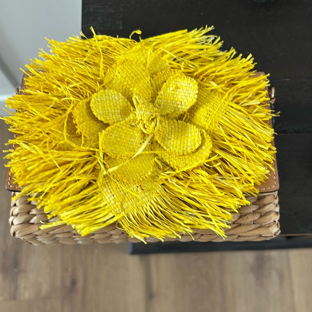 France’s Valentine Straw handbag with yellow flower